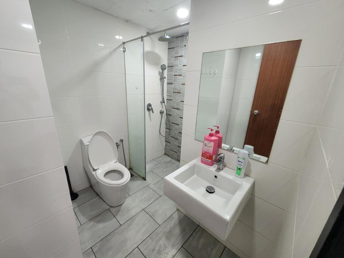 Sunrise Gurney Executive Premium Large Apartment