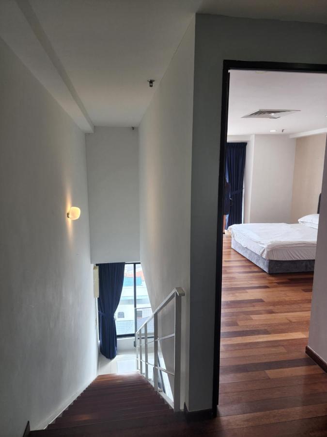 Apartment Sunrise Gurney Executive Premium Large George Town