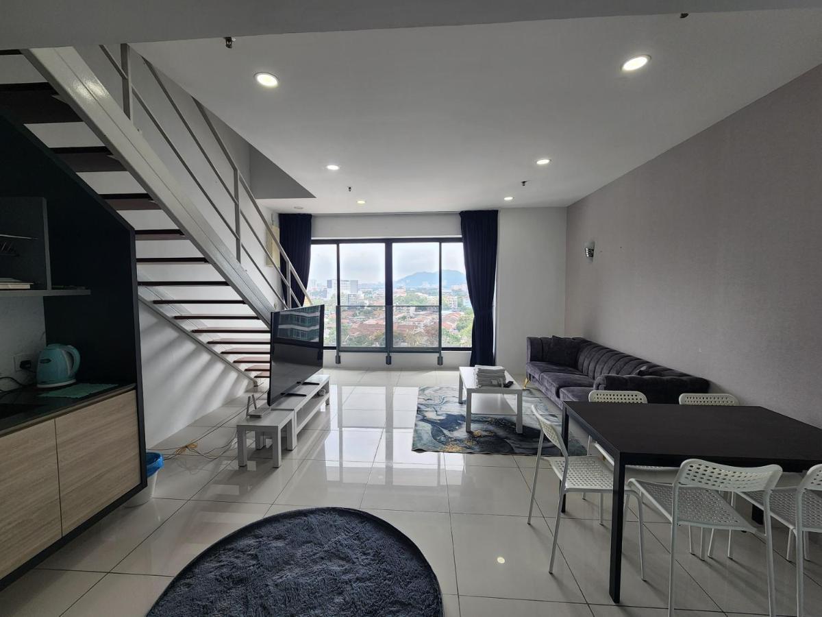 Sunrise Gurney Executive Premium Large Apartment