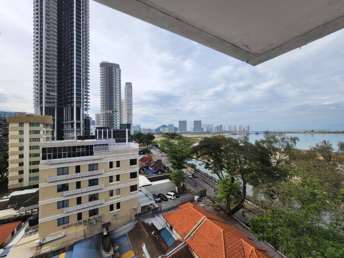 Sunrise Gurney Executive Premium Large George Town