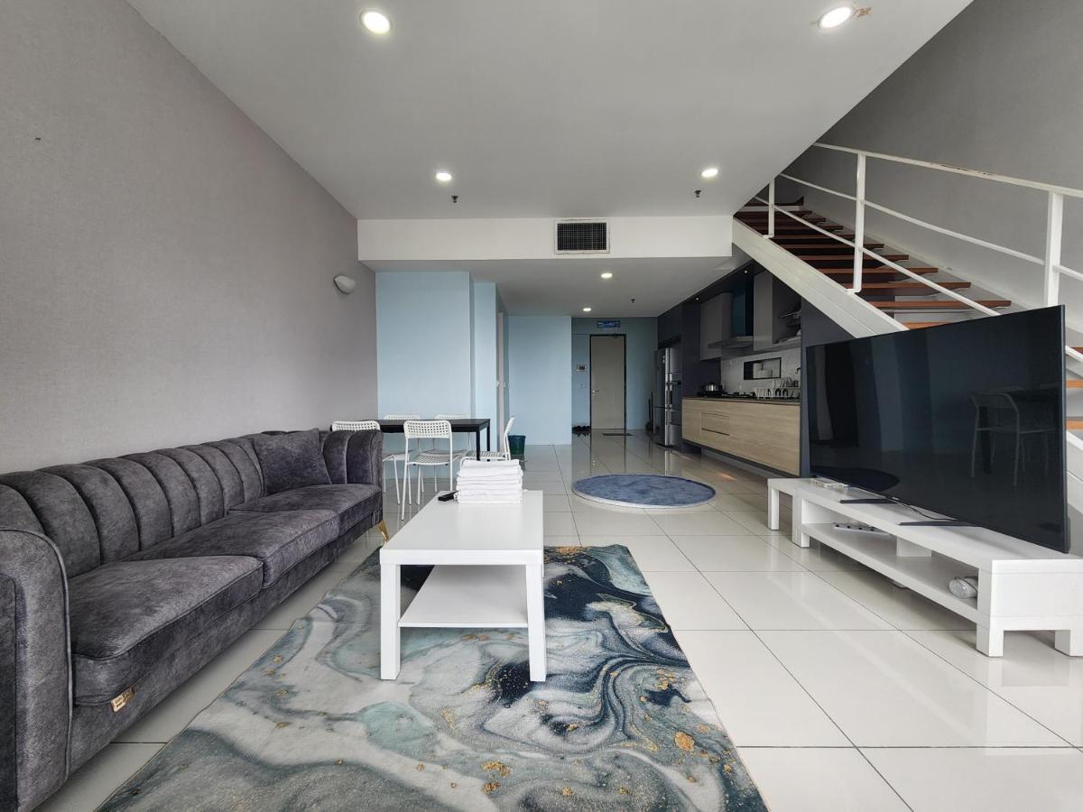 Apartment Sunrise Gurney Executive Premium Large George Town