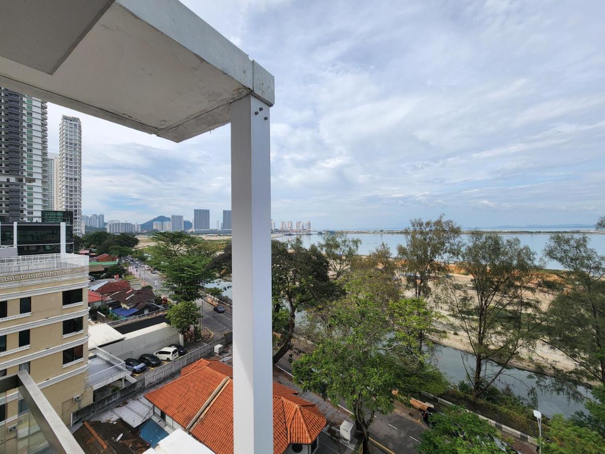 Apartment Sunrise Gurney Executive Premium Large George Town
