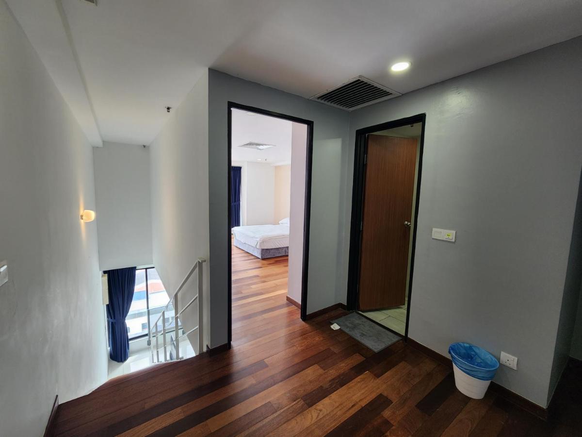 Sunrise Gurney Executive Premium Large Apartment *