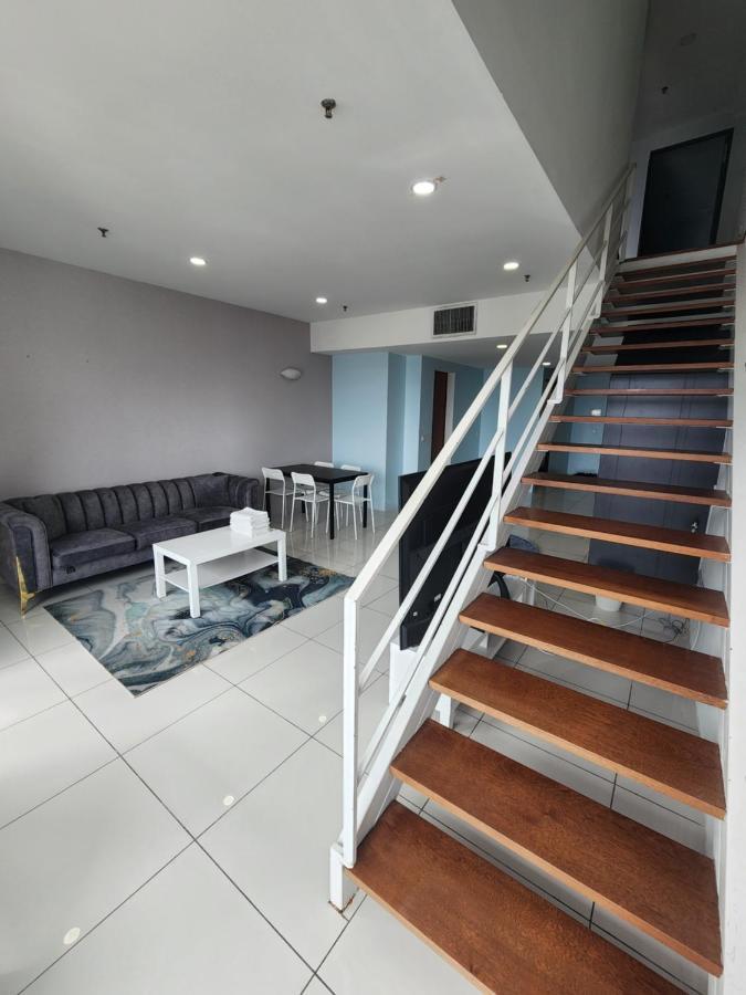 Apartment Sunrise Gurney Executive Premium Large *